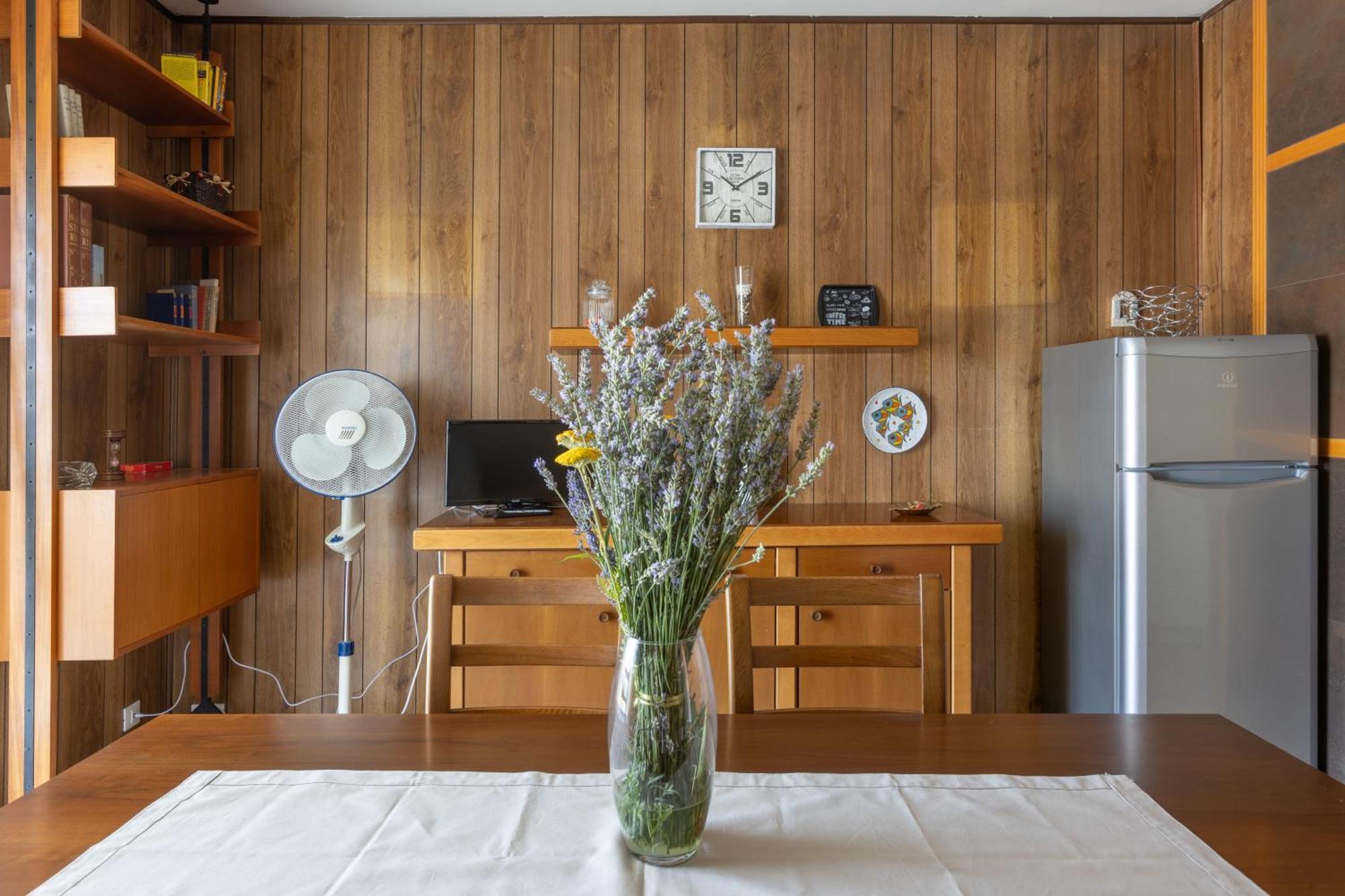 The Black Swan Apartment Trieste Bagian luar foto